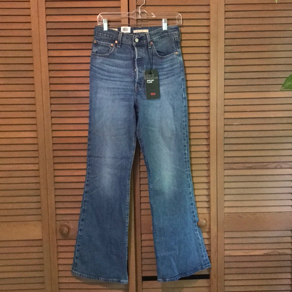 Levi’s Ribcage Flare jeans - NWT - Picture 2 of 7
